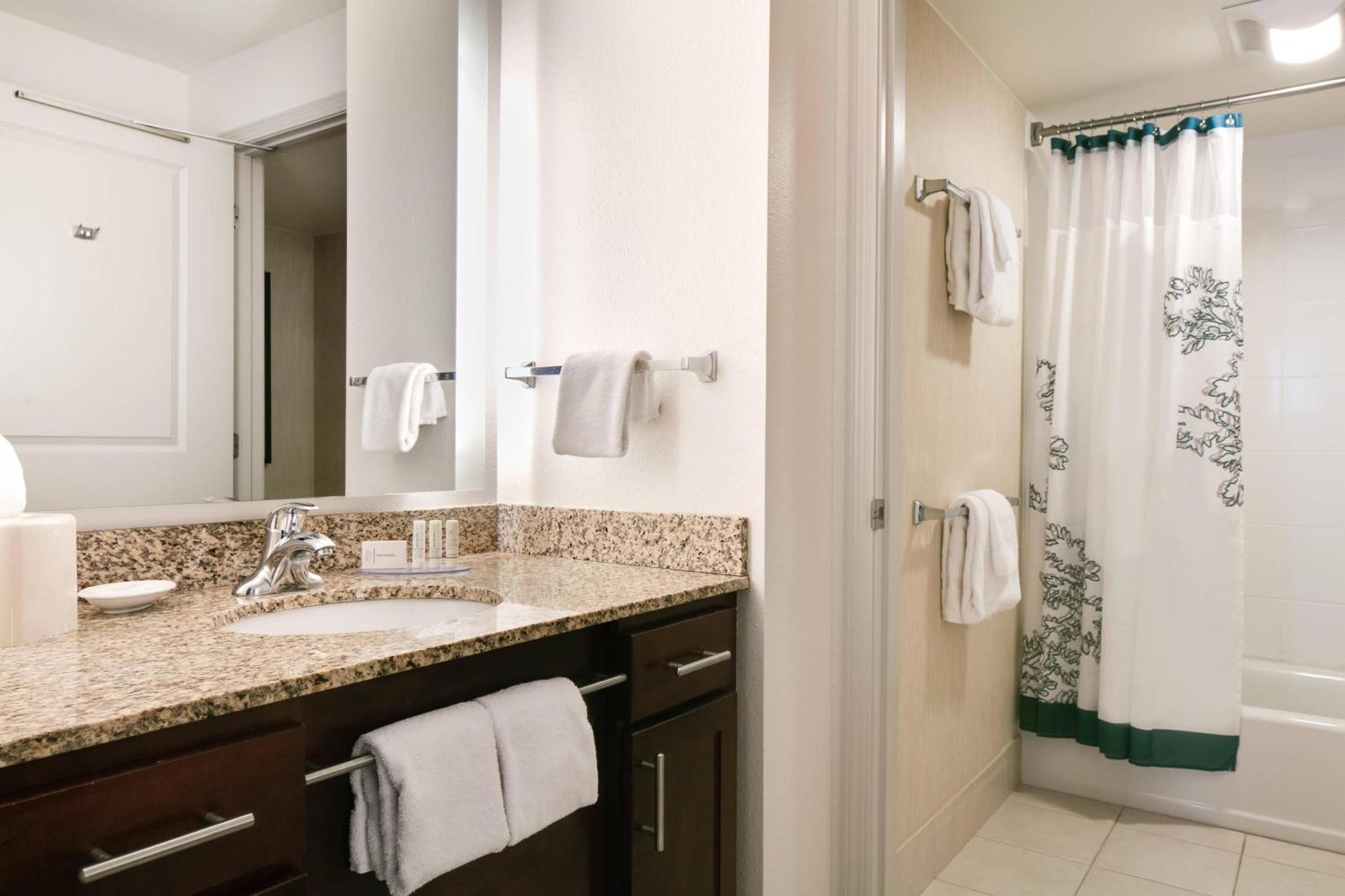 Residence Inn By Marriott Lincoln South Экстерьер фото