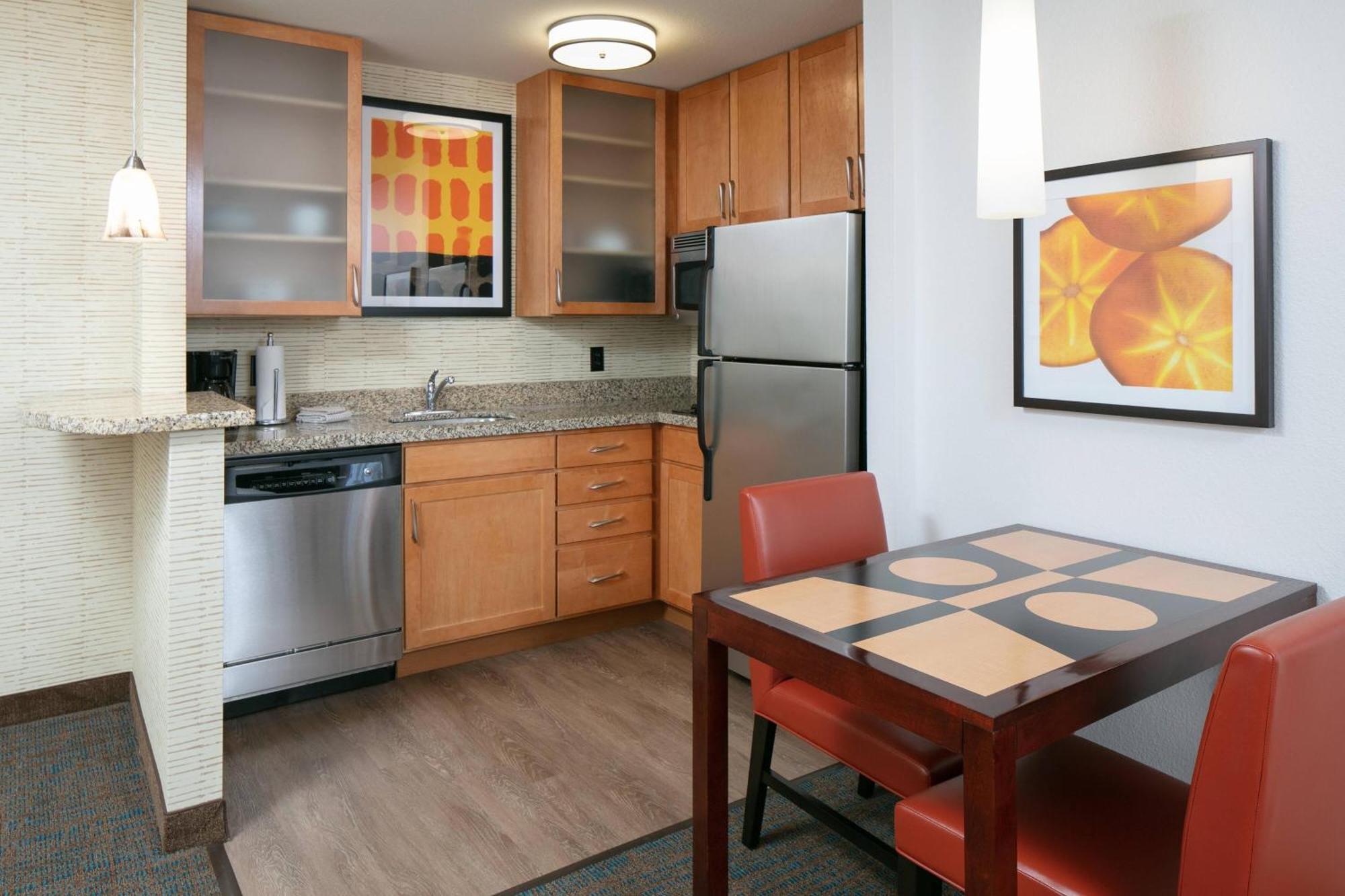 Residence Inn By Marriott Lincoln South Экстерьер фото