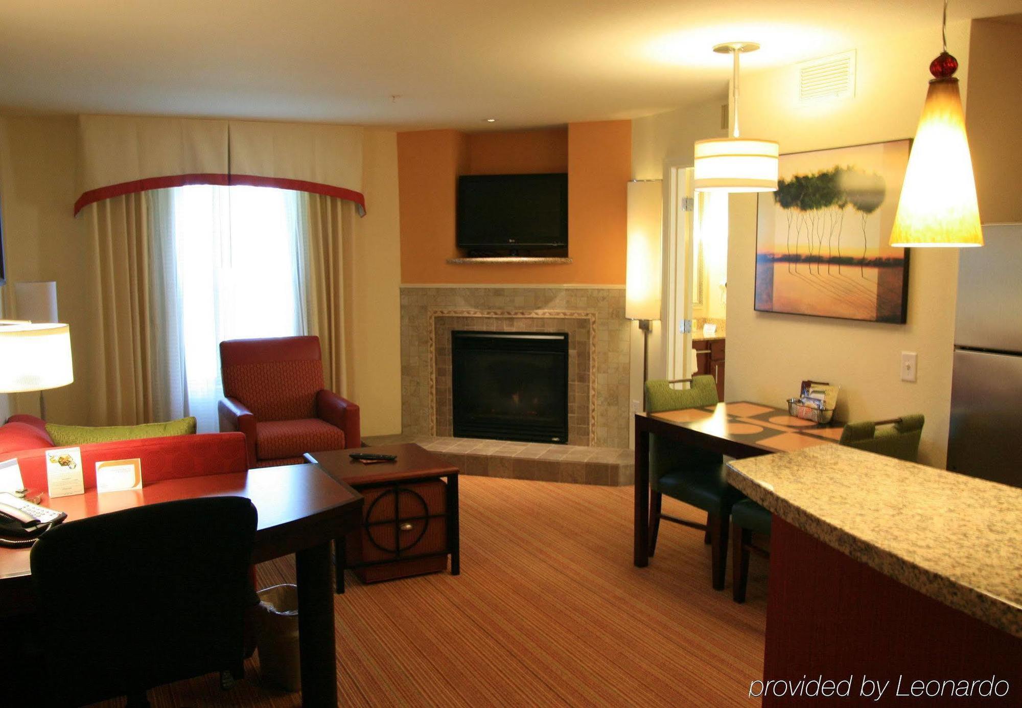 Residence Inn By Marriott Lincoln South Экстерьер фото