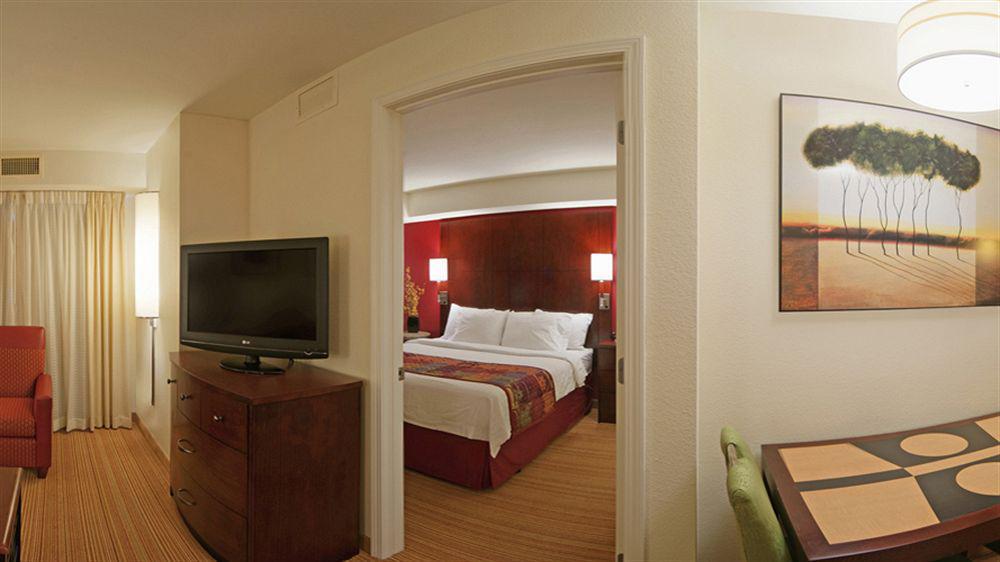 Residence Inn By Marriott Lincoln South Экстерьер фото