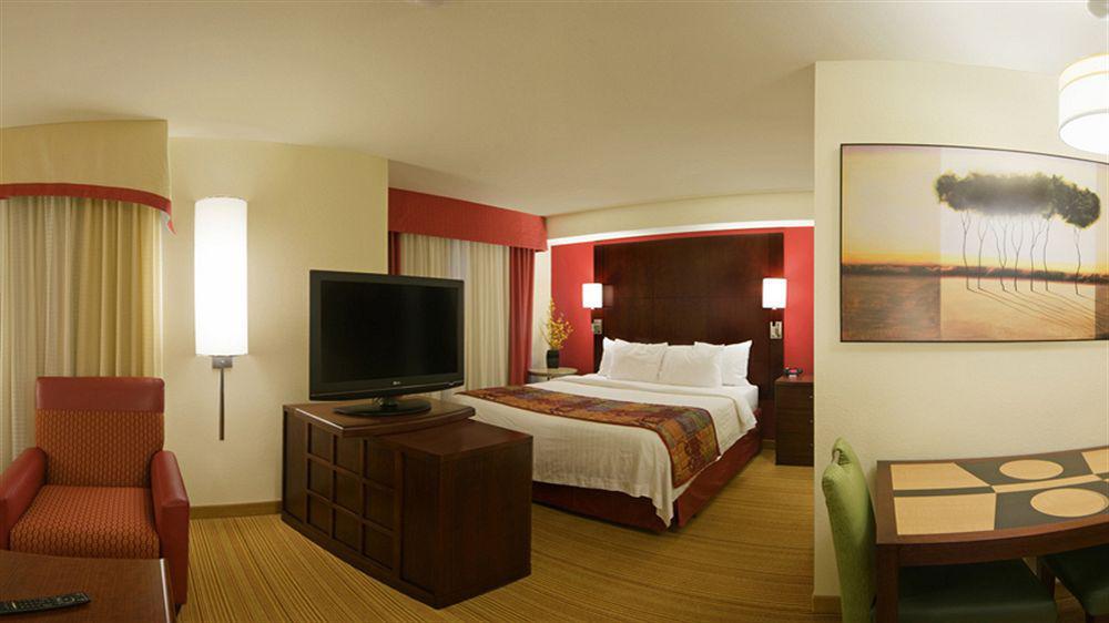 Residence Inn By Marriott Lincoln South Экстерьер фото